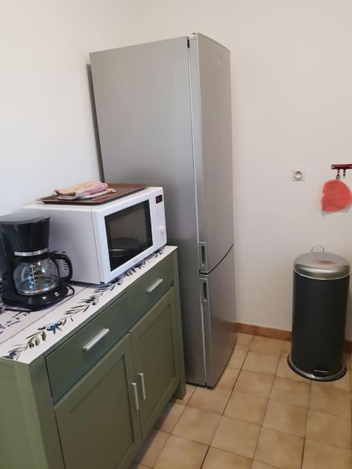 Residence Lou Cigaloun - Ana Location Gréoux-les-Bains Eksteriør bilde