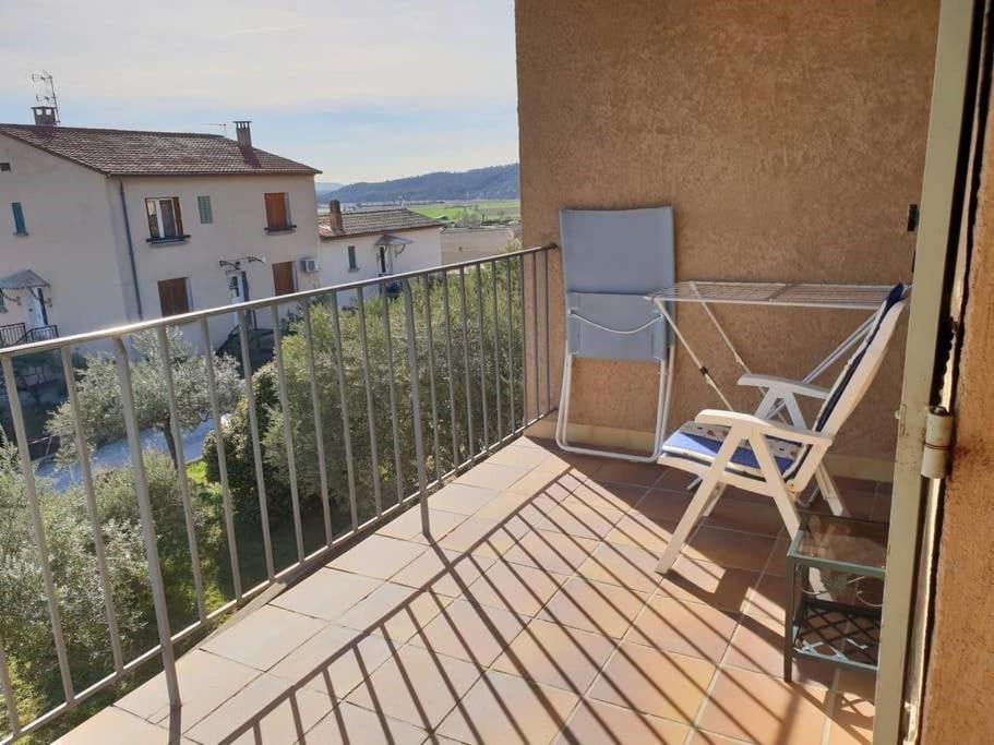 Residence Lou Cigaloun - Ana Location Gréoux-les-Bains Eksteriør bilde