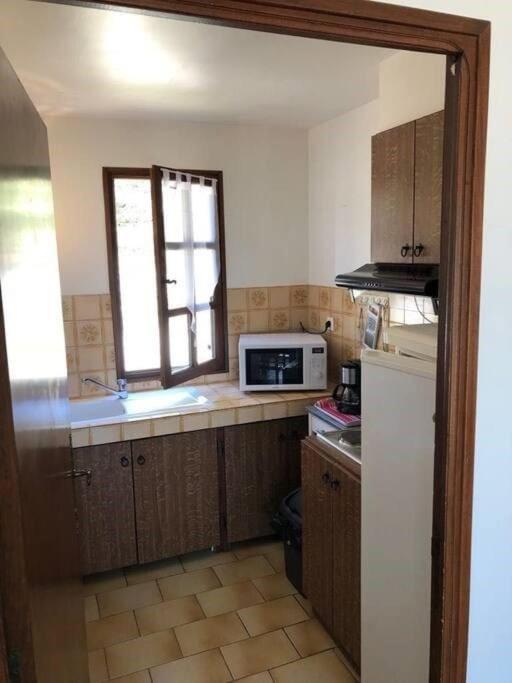 Residence Lou Cigaloun - Ana Location Gréoux-les-Bains Eksteriør bilde